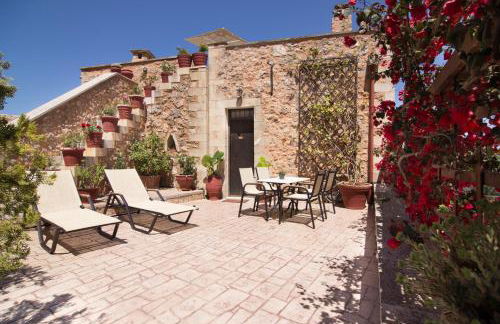 Samonas Traditional Villas - Photo 36