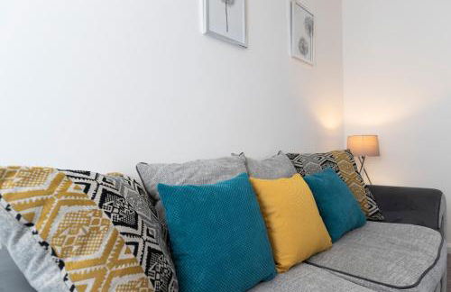 Jesmond Square - Photo 6