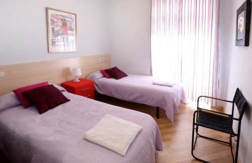 Reino de Valencia Apartments - Photo 20