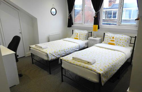 Make yourself at home! Large Rooms, Comfy - Foto 6