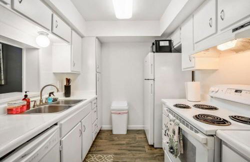 Towne Plaza Apartments #104 in the Galleria Area - Foto 30