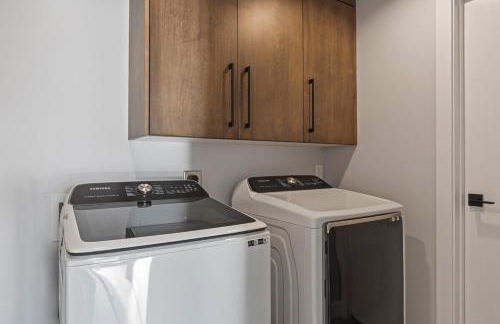 Mountain House PC, Snowy Lake Views Private Hot Tub, New Build, Jordanelle Lake! - Foto 26