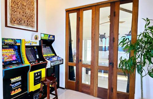 Breathtaking Oceanfront Home on Lava Rock Beach - Photo 9