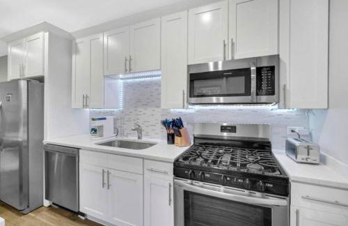 Spacious Haven 8-Min to Chicago Sleeps 10 - Foto 10