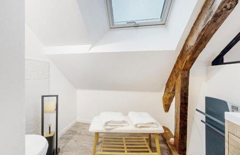 Amazing Home In Neuilly Le Vendin - Photo 19