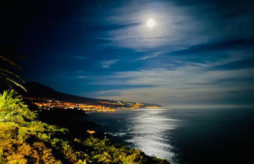 Villa con piscina climatizada y vistas al mar - Foto 73