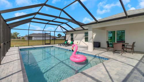 Luxury Retreat with Heated Saltwater Pool and Big Patio Perfect for 2 families - Foto 2