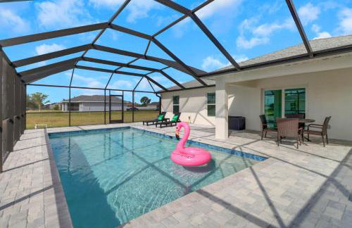 Luxury Retreat with Heated Saltwater Pool and Big Patio Perfect for 2 families - Foto 2