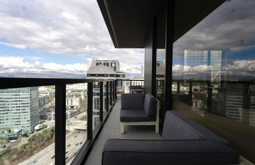 Sky High at Beaudry 2 Bed Apt WITH FREE PARKING - Foto 44