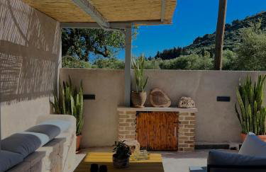 Armando Cottage - Private Nature Retreat with BBQ to Experience Magical Greek Hospitality By Villa Mana Gers - Foto 9