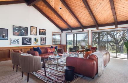 Cathedral by AvantStay Charming Secluded Estate w Sauna Pool Table Views of the Rolling Hills - Foto 13