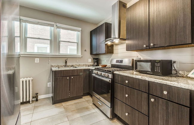 Great 6 Bedroom Peaceful Family Retreat in the University District - Foto 15