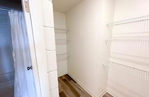 Sleepover Downtown Cincinnati 1BD 1BA Apartments - Photo 7