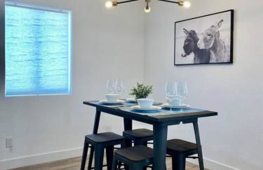 Uniquely remodeled historical district home - Foto 24