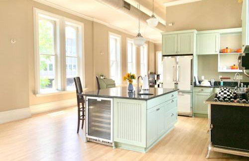 Modern Vintage Vibe Condo - Foto 27