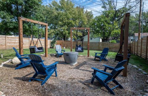 Modern Luxe 3B2B - Hot Tub - Game Room - EV Charger - Walk to Downtown LS - Foto 28