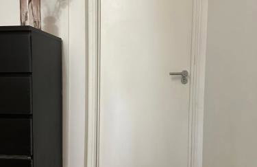 Stunning one bedroom Studio Flat - Photo 7