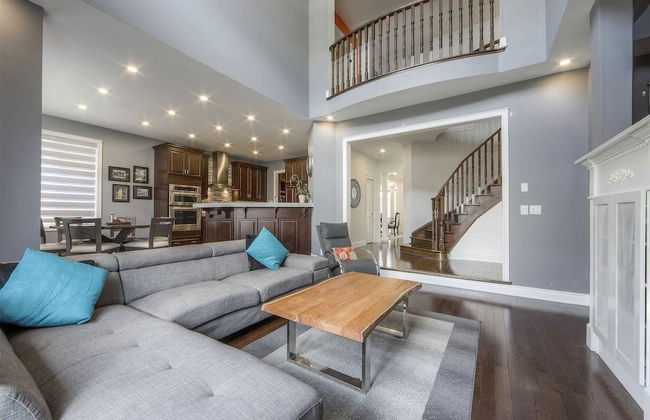 Spacious Family Haven: Modern 4-bedroom Luxury Home - Foto 5