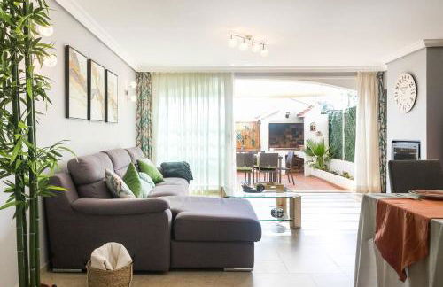 Bungalow Altea junto al casco antiguo, piscina y barbacoa - Photo 9