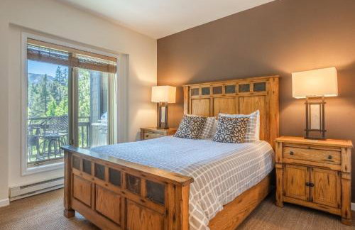 Mammoth Green #210 - Nearly Ski-in Ski-Out 2 Bedroom 2 Bath, Sleeps 6 on Golf Course - Photo 13