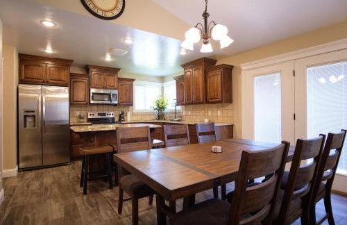 Modern Home with 3-Car Garage & Large Yard - Photo 14