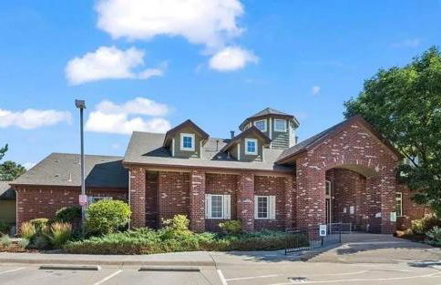 Unwind in Style in this stunning townhome retreat - Foto 21