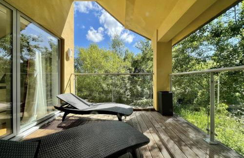 Modern contemporary home in beautiful setting - Foto 5