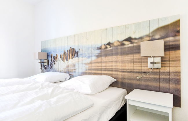 3 bedroom House in Noordwijk with garden and terrace - Photo 4