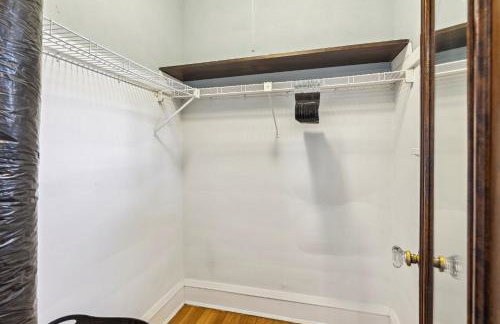 Steps to Edgewater - Sleeps 14 - Fun Game Room Retreat - Foto 43