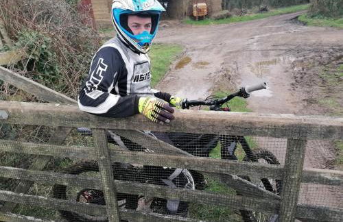 Beautiful Barn Conversion, 3 Bed, hot tub, sauna, gym, enclosed garden - Photo 7