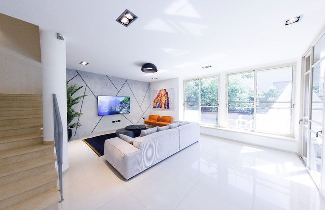 HaSharon Tranquil Villa by Sea N' Rent - Foto 1