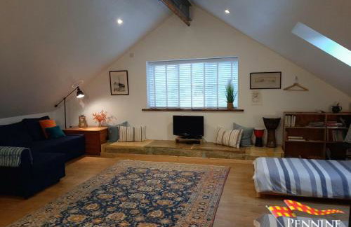 The Boat House, Spacious Village Apartment - Foto 12