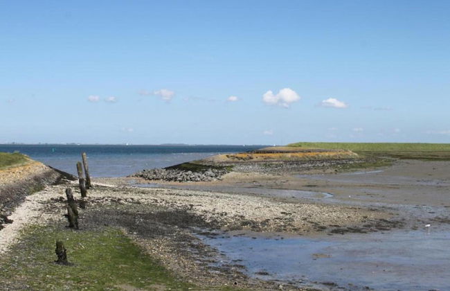 Villa in Zeeland With Jacuzzi and Sauna - Foto 32