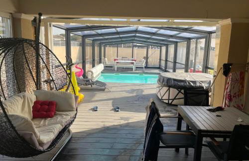 L'Aurore Love Room de prestige jacuzzi sauna piscine chauffée cuisine - Foto 25