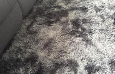 Comfortable 2-Bed Flat Balcony Near Airport - Photo 4