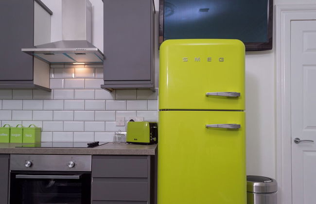 3-bedroom Apartment by Eden Project - Free Parking - Photo 16