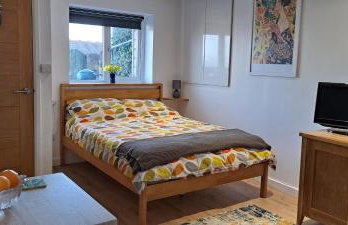 Modern studio apartment with outstanding views, sleeps 2 - Photo 7