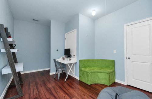 Summer Bliss 3BR Home, Walk to Beach Master Suite Sleeps 9 - Foto 41