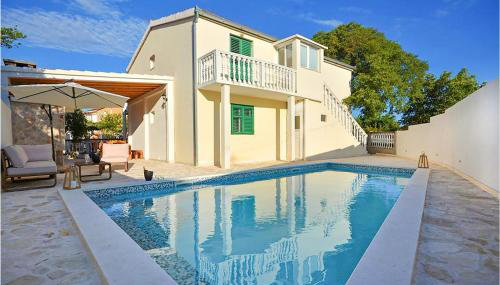 3 Bedroom Amazing Home In Pozorac - Foto 3