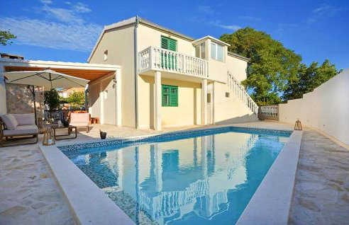 3 Bedroom Amazing Home In Pozorac - Foto 3