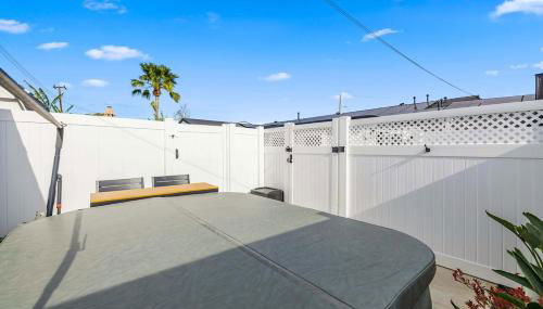 Private 3BR Home - Hot Tub, Yard, Arcade & Parking - Foto 4