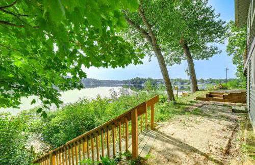 Private Island Home in Belding with Dock and Grill! - Foto 26
