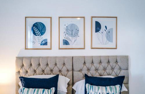 NEW! Spacious 3-Bed Home in Newcastle-under-Lyme by 53 Degrees Property, Ideal for Business, FREE Parking! - Foto 24