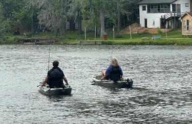 Private Lakefront Dock Firepit Yard Games - Foto 19