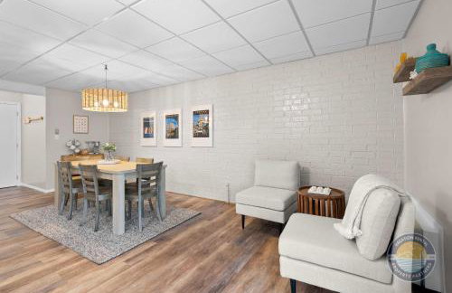 New Lake View Retreat Pool 4min to Beach - Foto 8