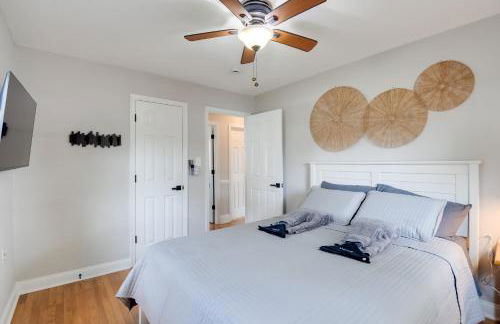 Great for Gatherings! Charming Woodbridge Duplex - Photo 20