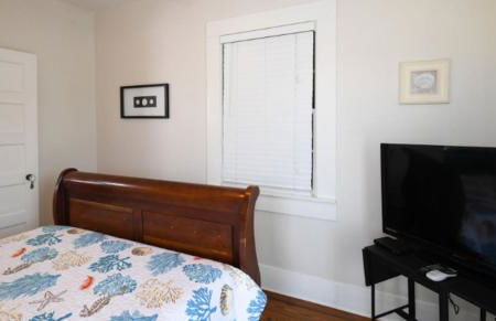 Catch A Wave 2 Blocks to the Beach Two-Story With Porch - Foto 16