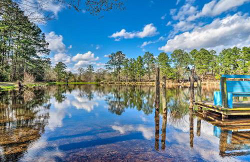 Lodge on Lake Siesta Spacious La Grange Retreat! - Foto 25