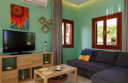 Erestos - House near beach - Photo 16