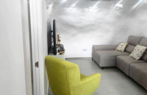 Tufia Cave Beach Home Preciosa casa cueva en frente del oceano - Foto 10